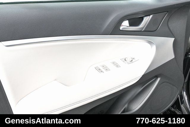2025 Genesis G70 2.5T photo 6