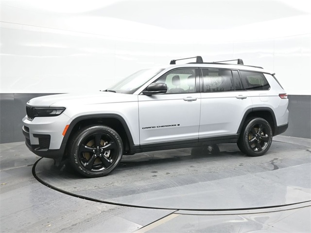 2021 Jeep Grand Cherokee Altitude photo 4