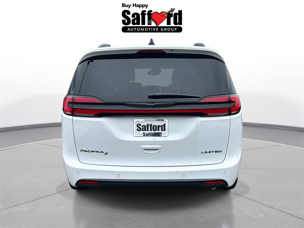2025 Chrysler Pacifica Limited photo 6