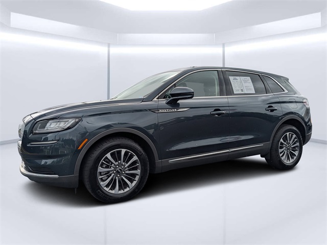 2023 Lincoln Nautilus Standard photo 7