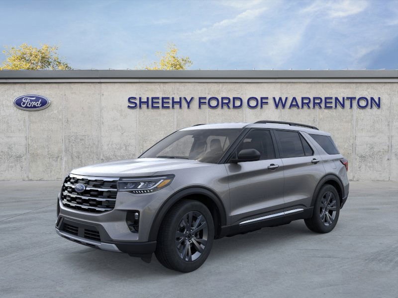 2025 Ford Explorer photo 2
