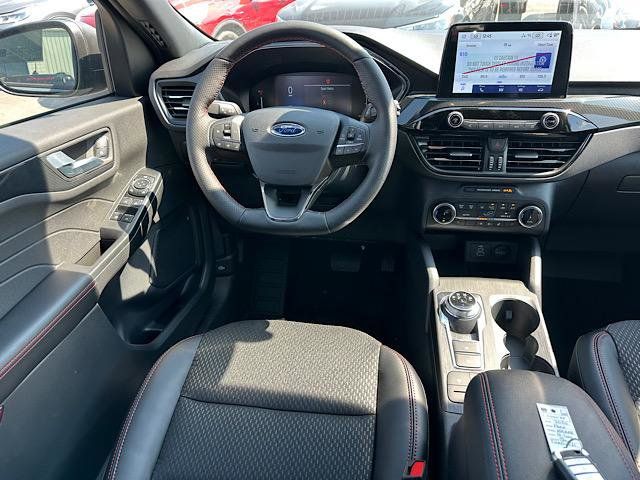 2026 Ford Escape ST-Line photo 13