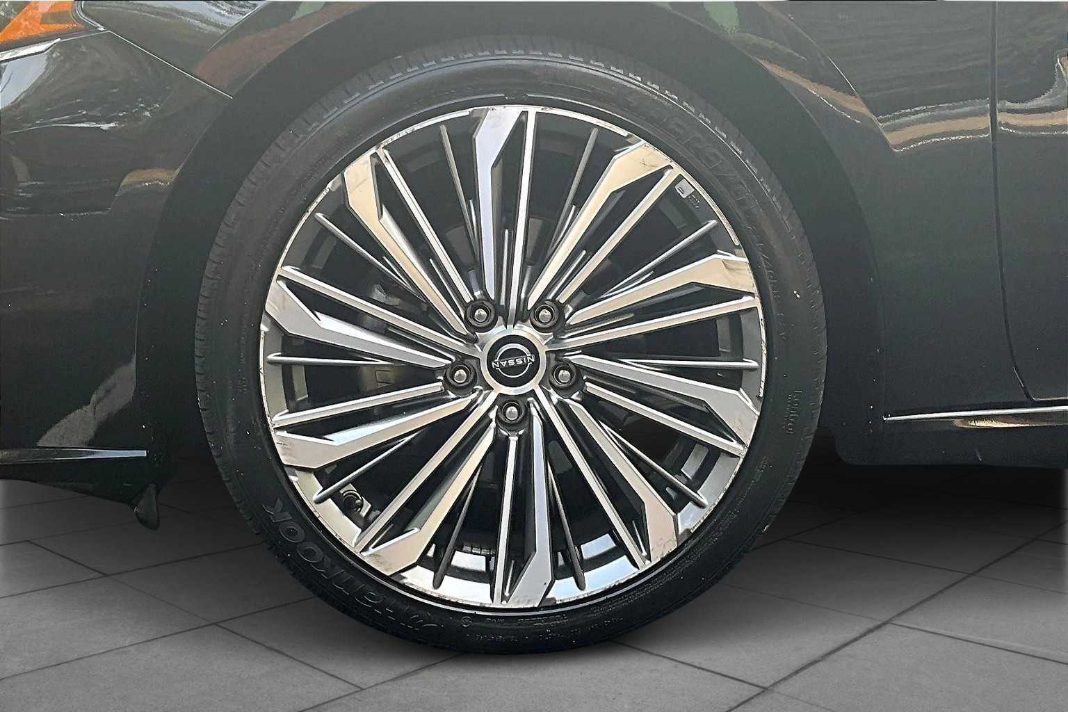 2023 Nissan Altima 2.5 SL photo 10