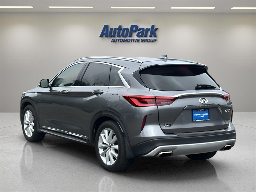 2019 Infiniti QX50 Essential photo 5