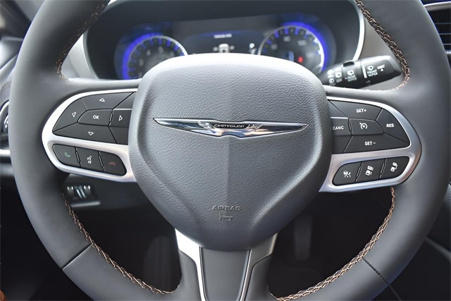 2025 Chrysler Pacifica Pinnacle photo 22