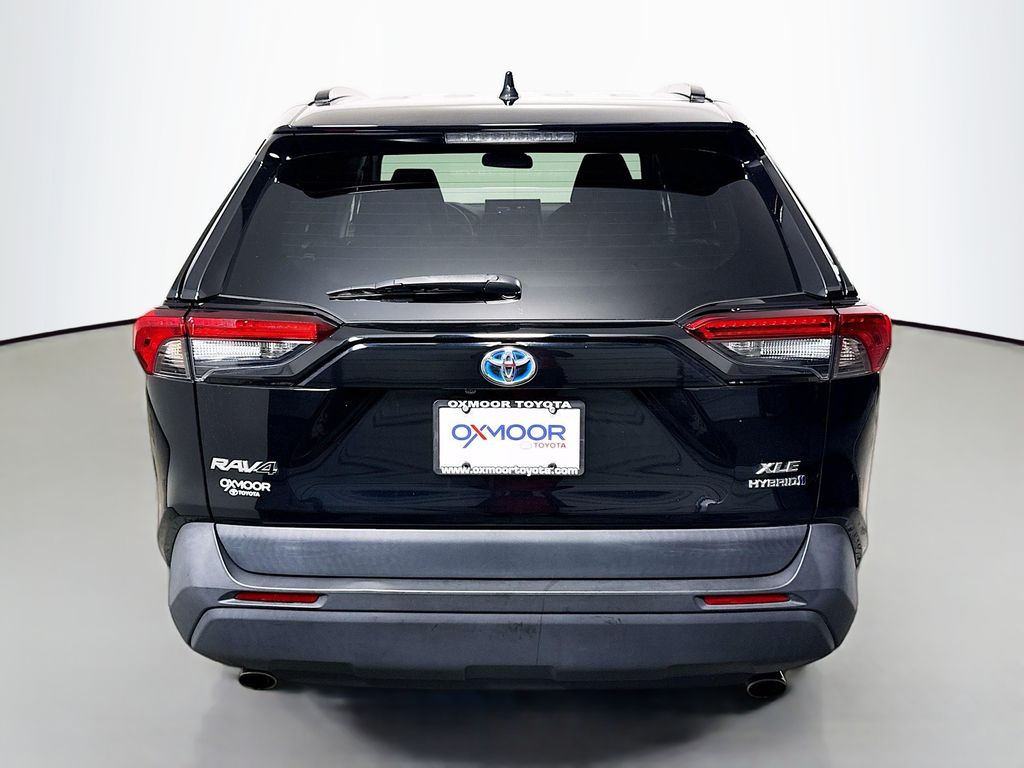 2021 Toyota RAV4 Hybrid XLE photo 5