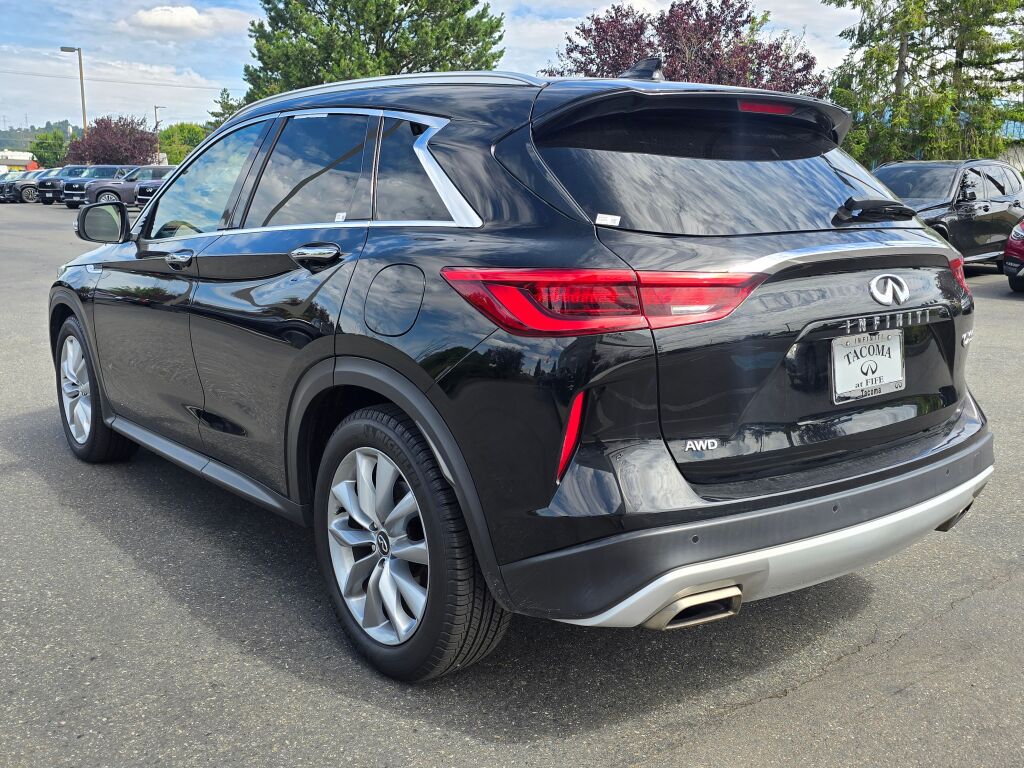 2021 Infiniti QX50 Luxe photo 4