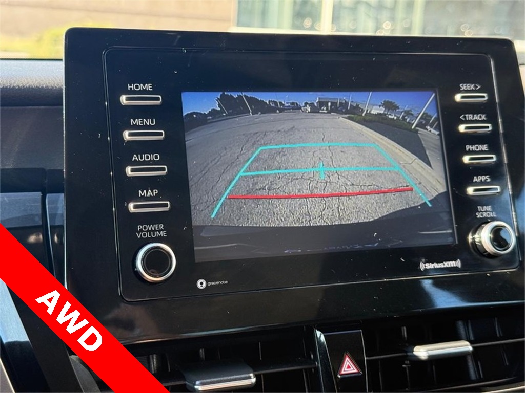 2021 Toyota Camry SE photo 17