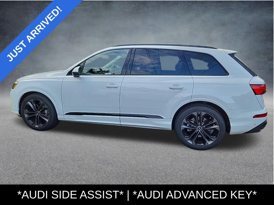 2025 Audi Q7 55 Premium Plus photo 2