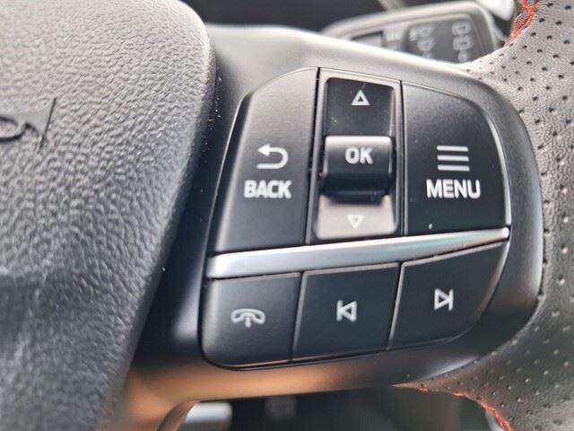 2024 Ford Escape ST-Line photo 12