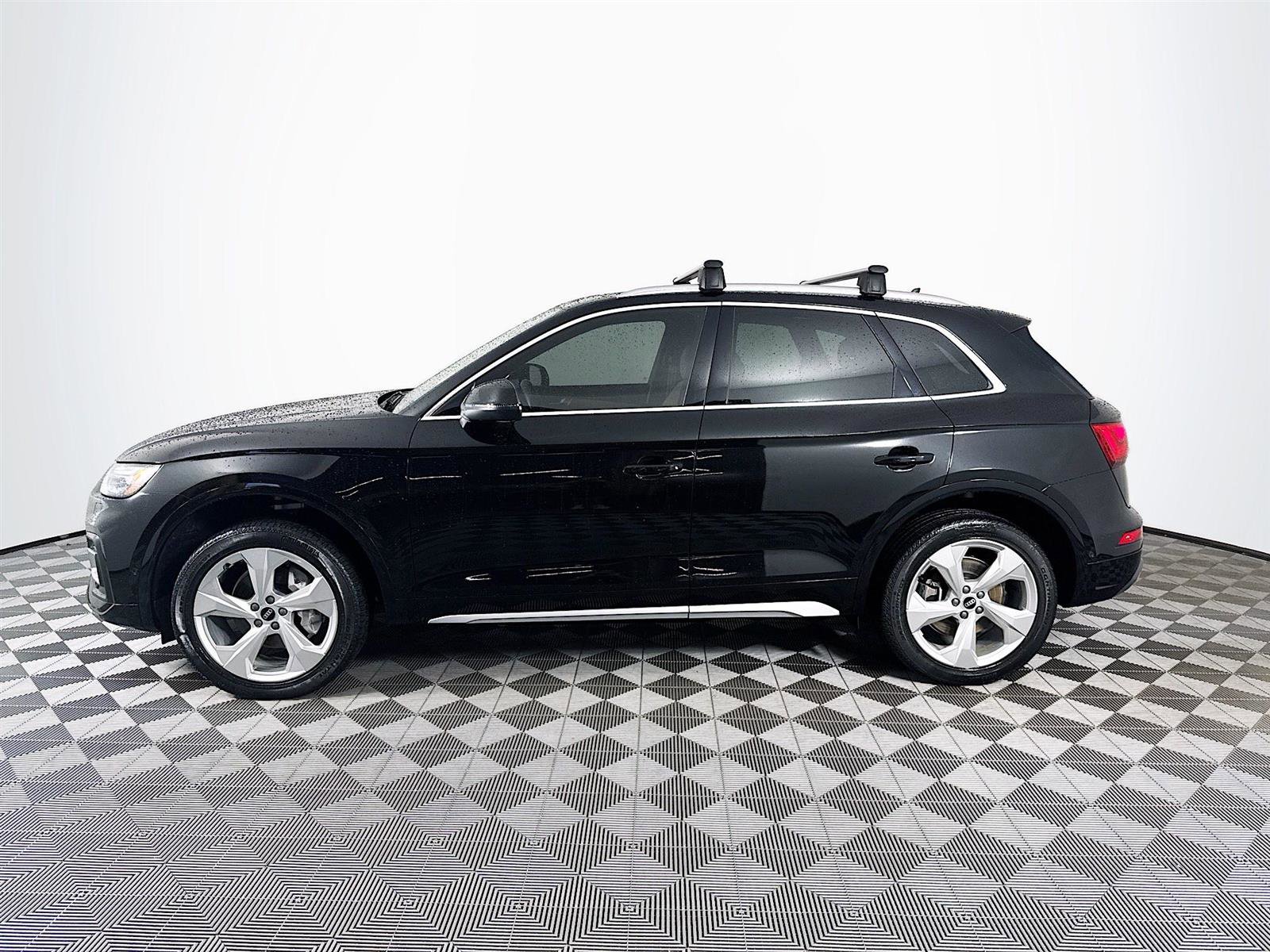 2021 Audi Q5 45 Prestige Premium photo 3