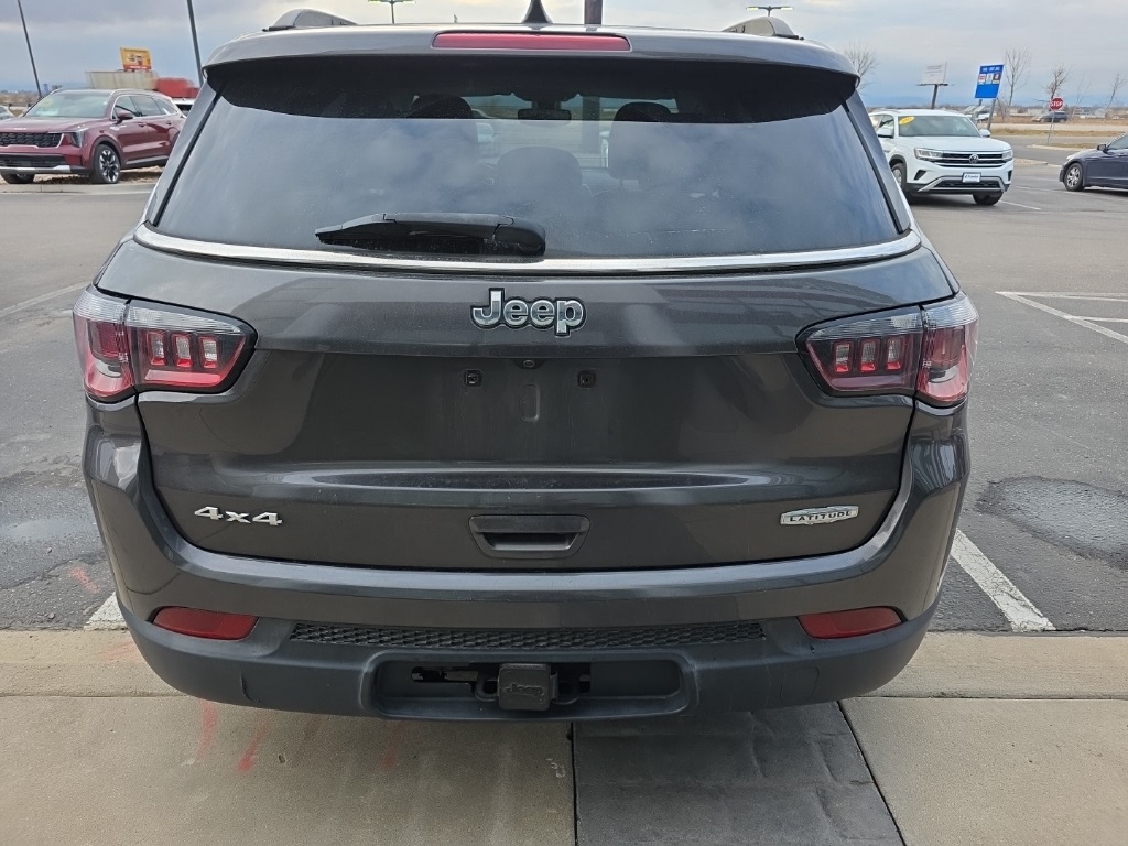 2017 Jeep Compass Latitude photo 4