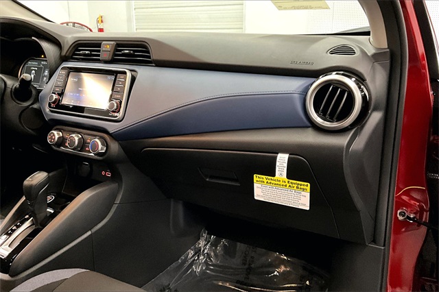 2025 Nissan Versa 1.6 SV photo 30