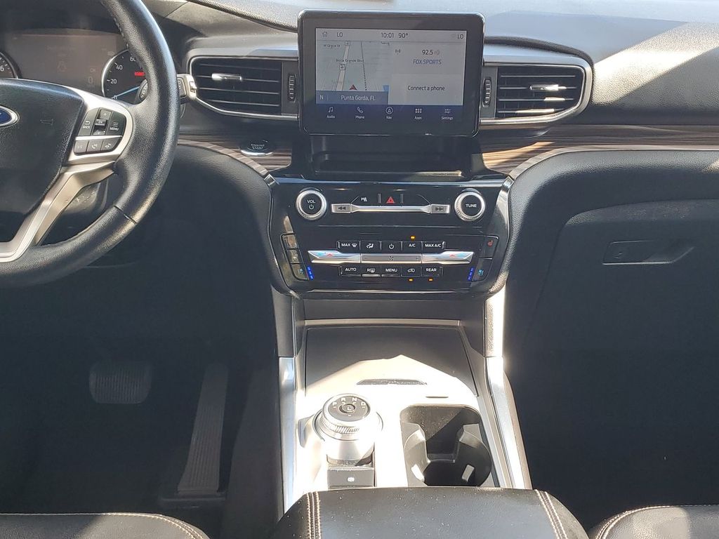 2023 Ford Explorer Limited photo 24