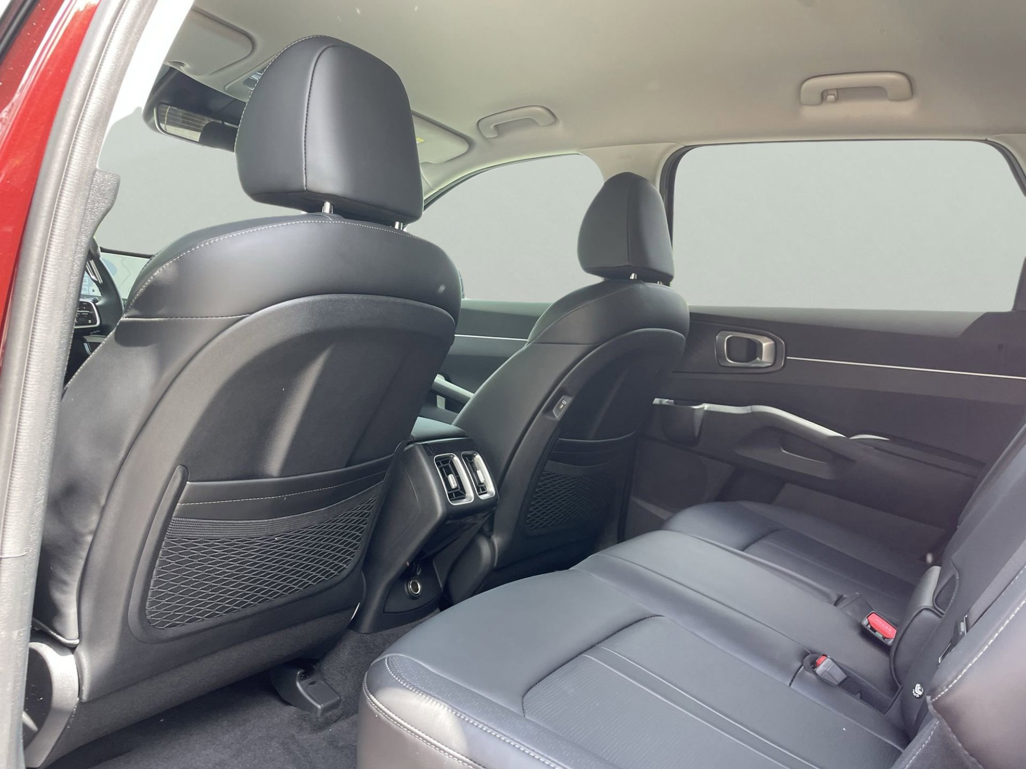 2025 Kia Sorento S photo 11