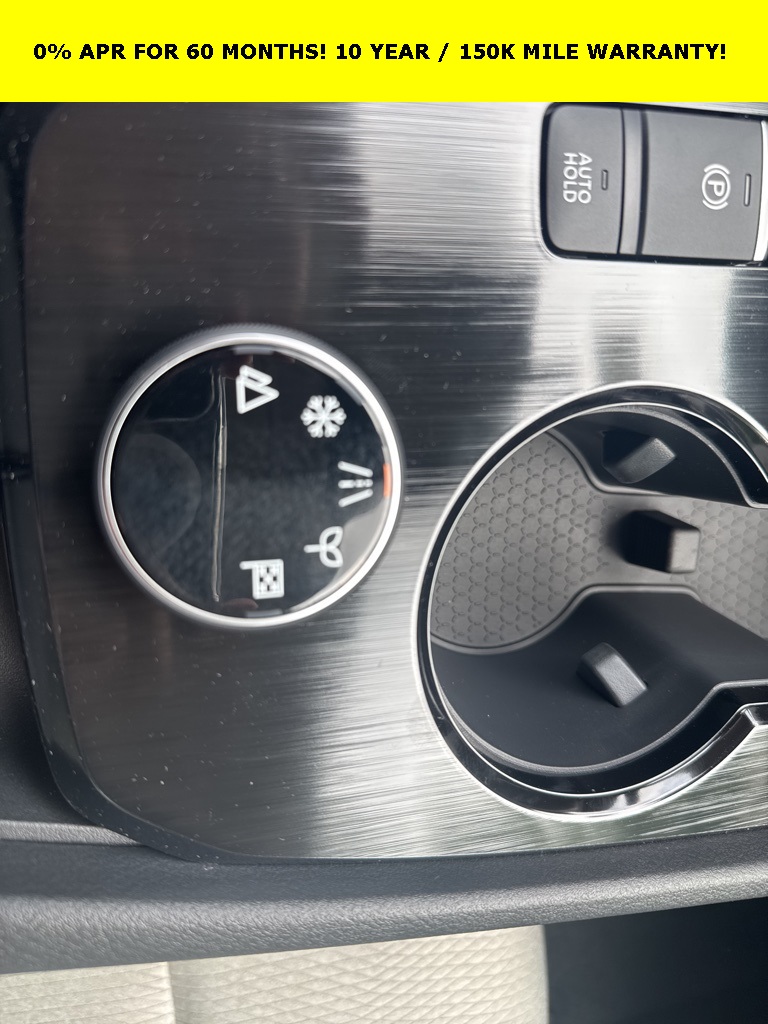 2025 Nissan Rogue SV photo 27