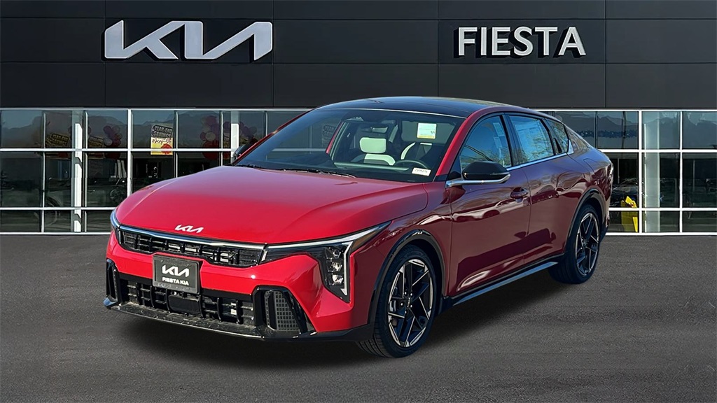2025 Kia K4 GT-Line photo 2