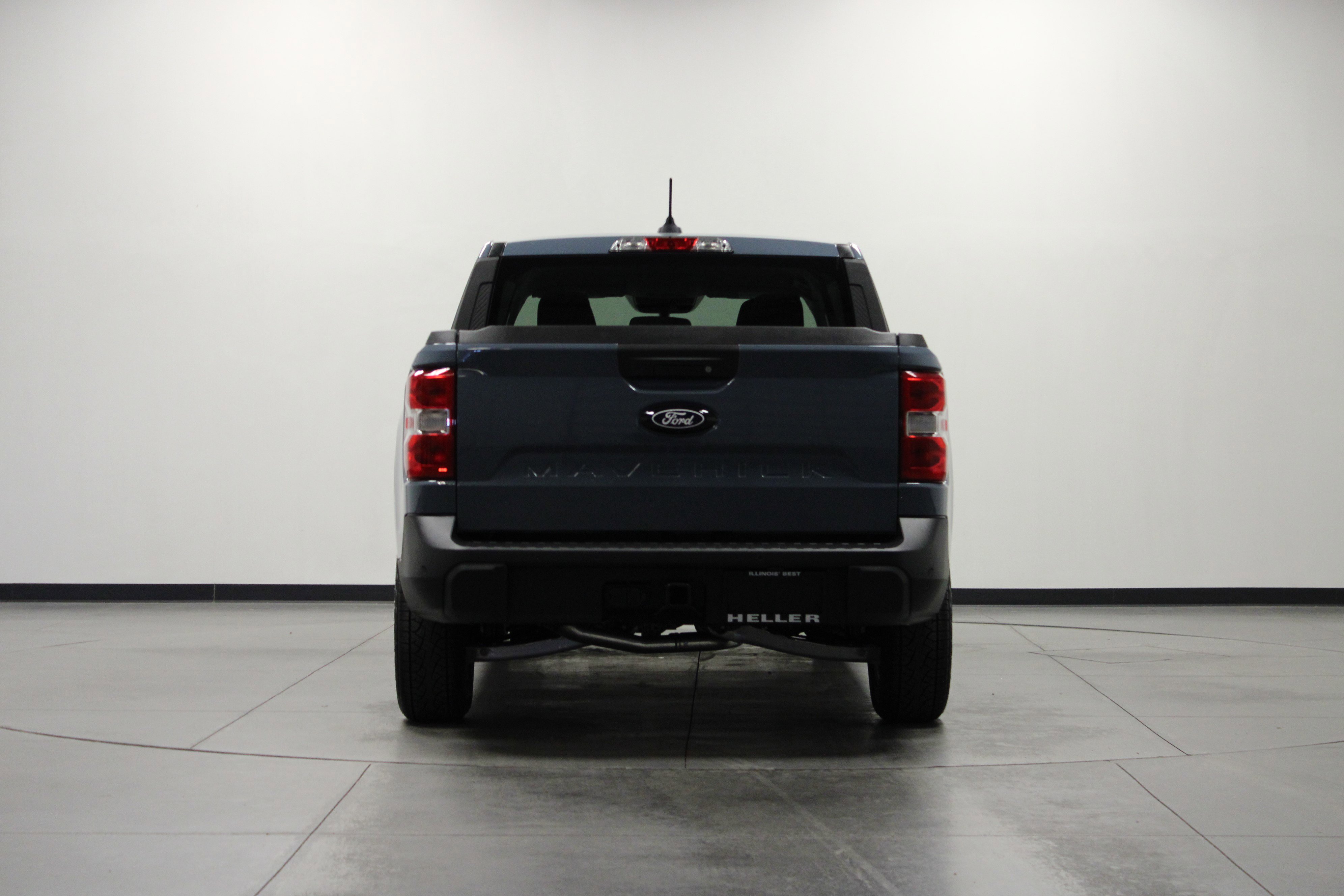 2025 Ford Maverick XLT photo 2