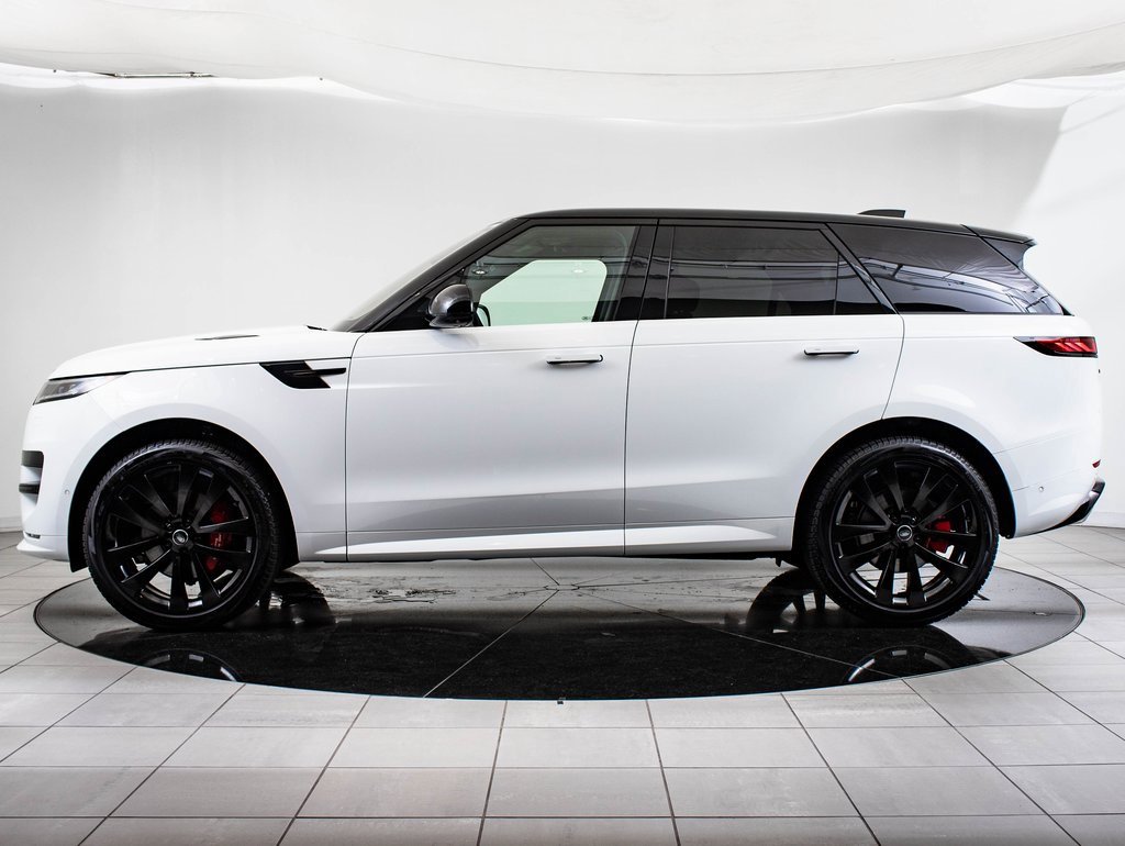 2023 Land Rover Range Rover Sport SE photo 4