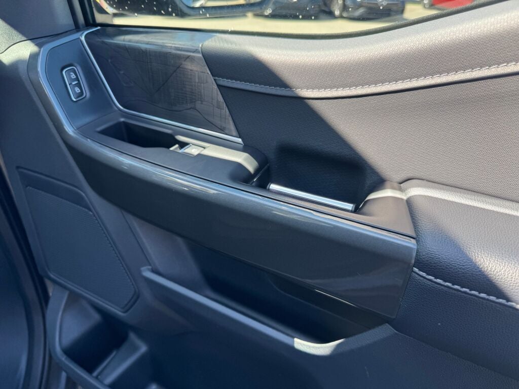2022 Ford F-150 XLT photo 21
