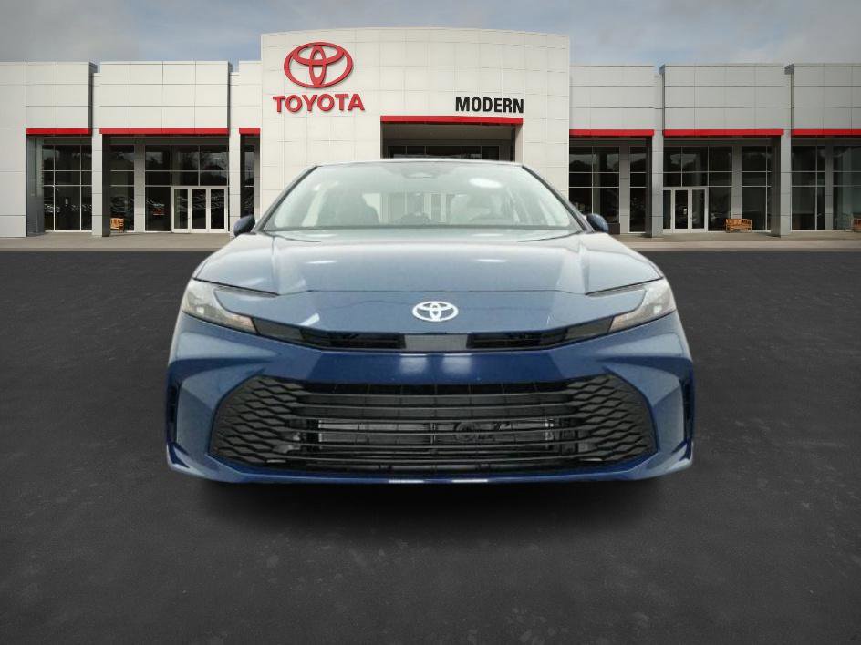 2025 Toyota Camry LE photo 3
