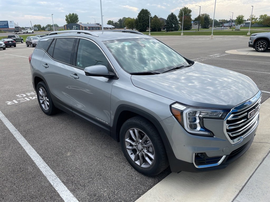 2024 Gmc Terrain SLT photo 16