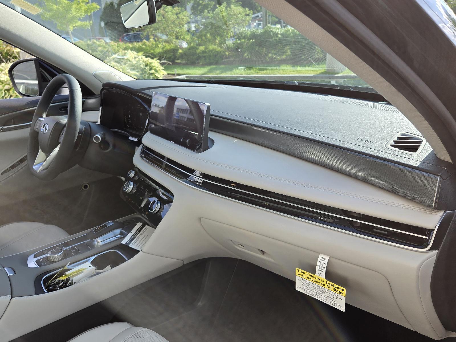 2026 Infiniti QX60 Luxe AWD photo 16