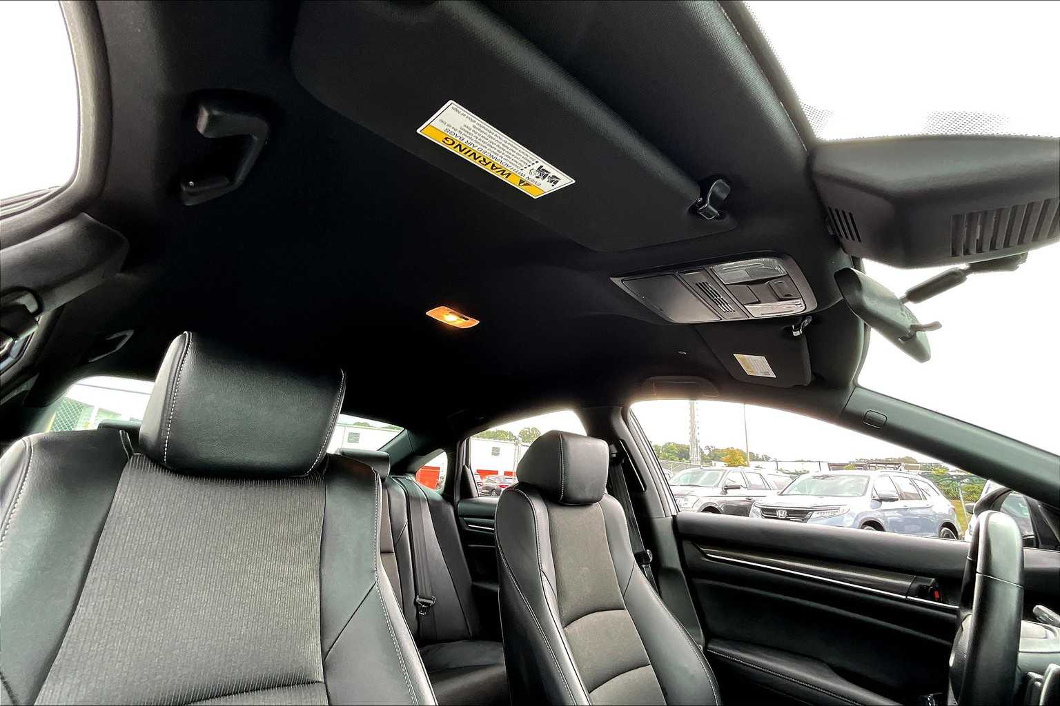 2022 Honda Accord Sport photo 13