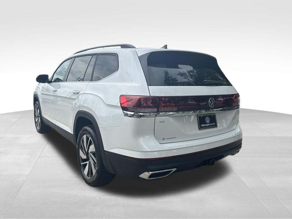 2026 Volkswagen Atlas SE Technology photo 2