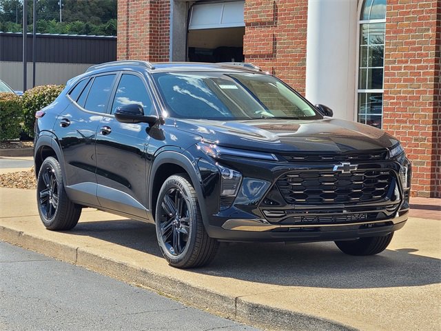 2025 Chevrolet Trax ACTIV photo 2