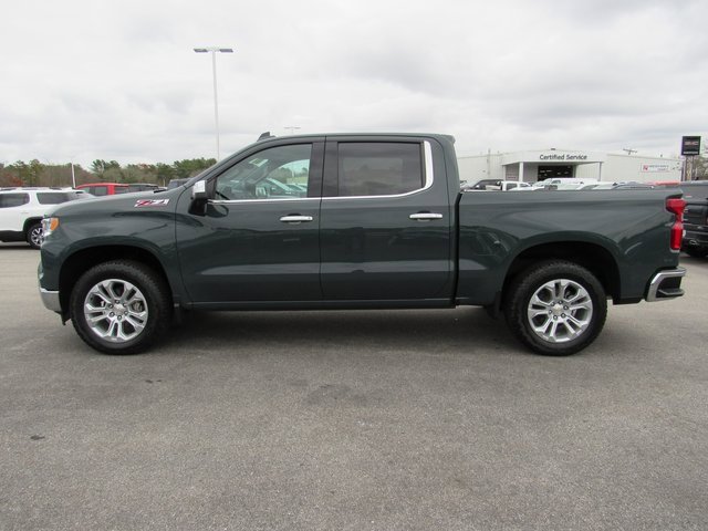 2025 Chevrolet Silverado 1500 LTZ photo 2