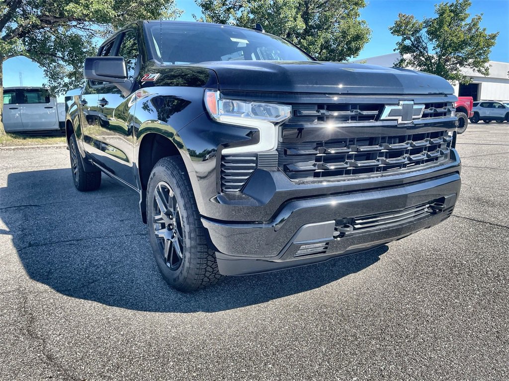 2026 Chevrolet Silverado 1500 RST photo 2