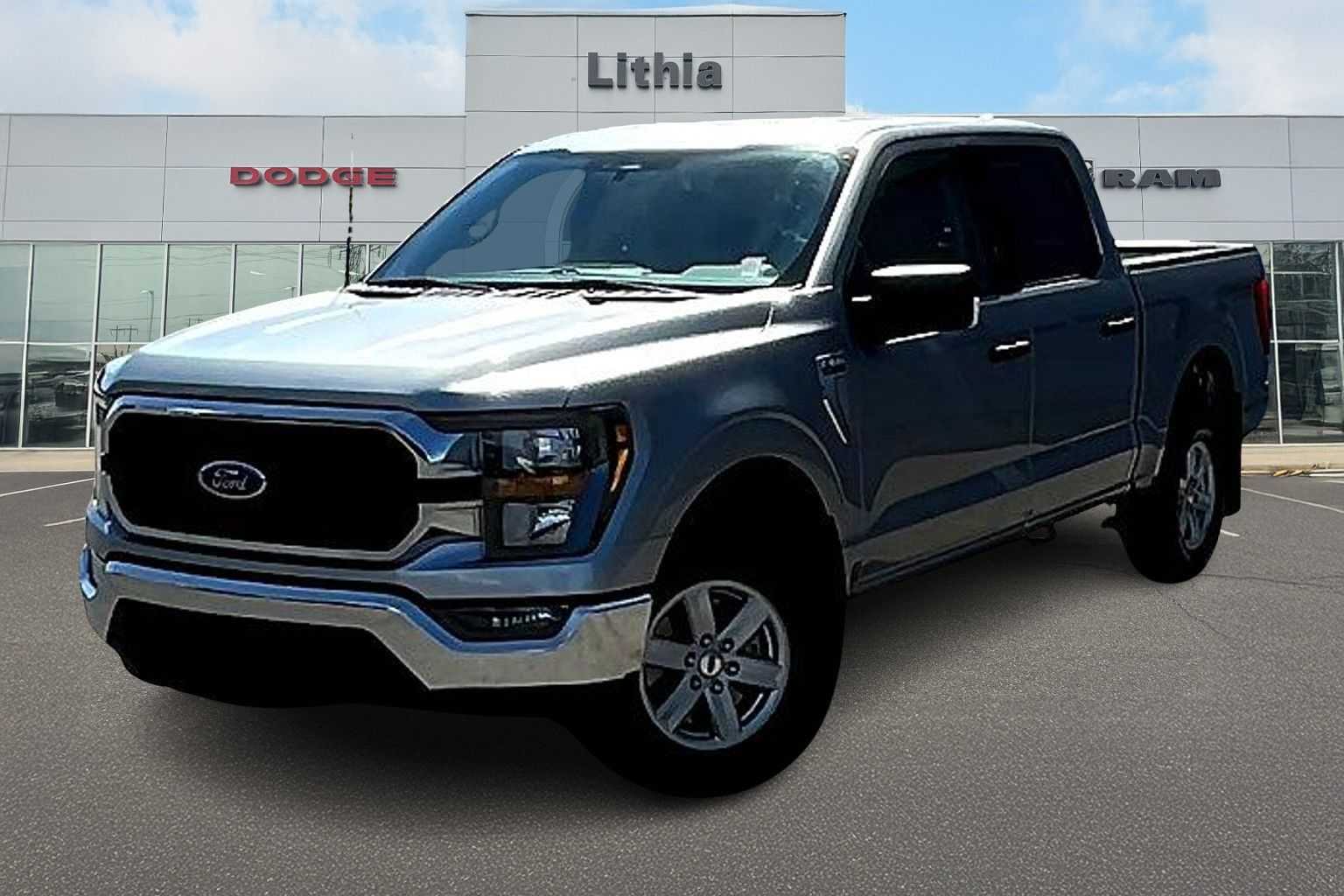 2023 Ford F-150 XLT photo 3