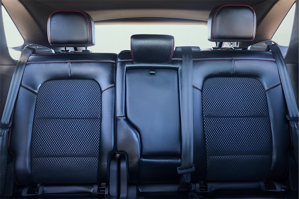 2024 Ford Escape ST-Line Select photo 17