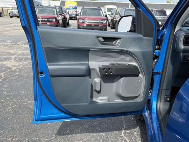 2025 Ford Maverick photo 20