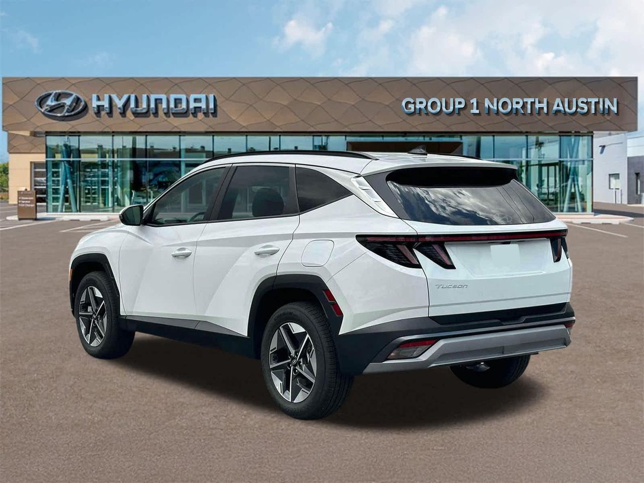 2025 Hyundai Elantra Limited photo 2