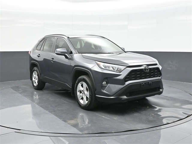2021 Toyota RAV4 XLE photo 11