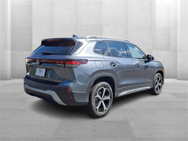 2025 Volkswagen Tiguan SE photo 4