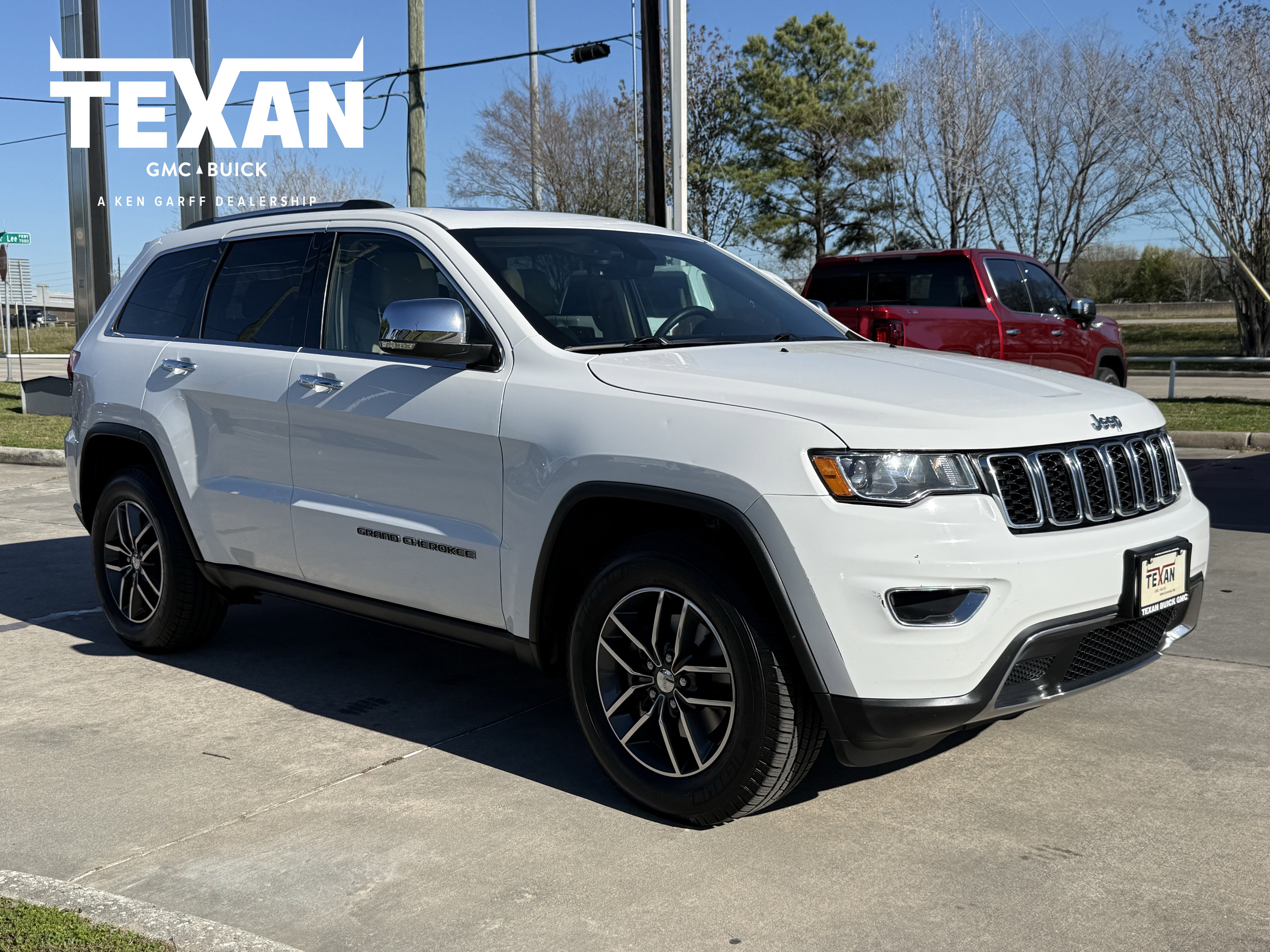 2017 Jeep Grand Cherokee Limited's photo