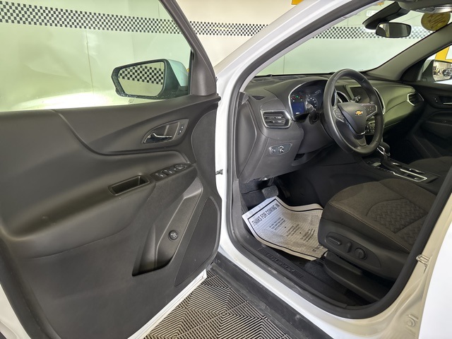 2024 Chevrolet Equinox LT photo 7