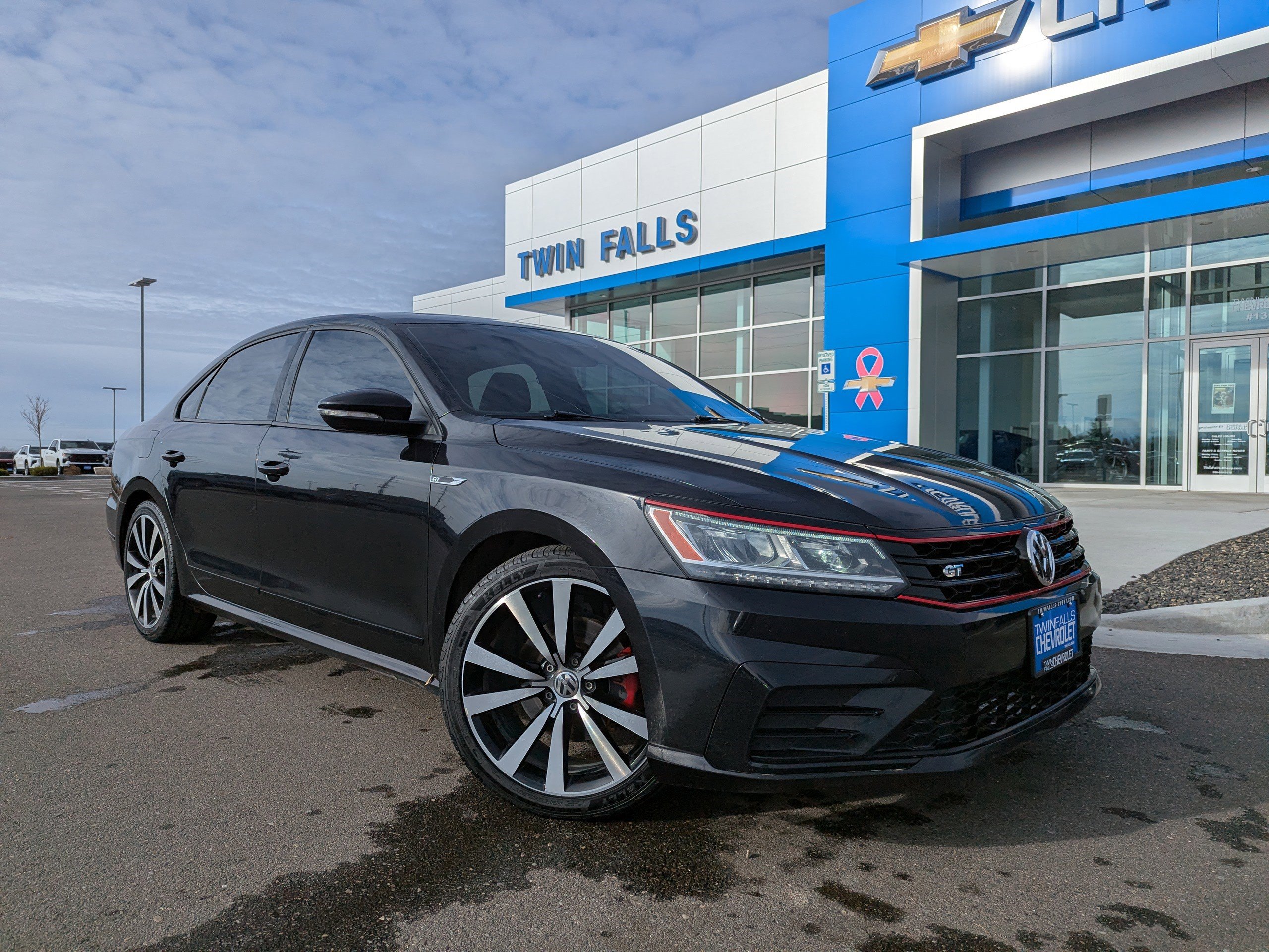 2018 Volkswagen Passat GT's photo