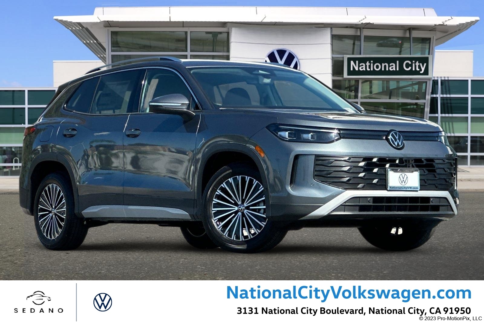 2025 Volkswagen Tiguan S's photo