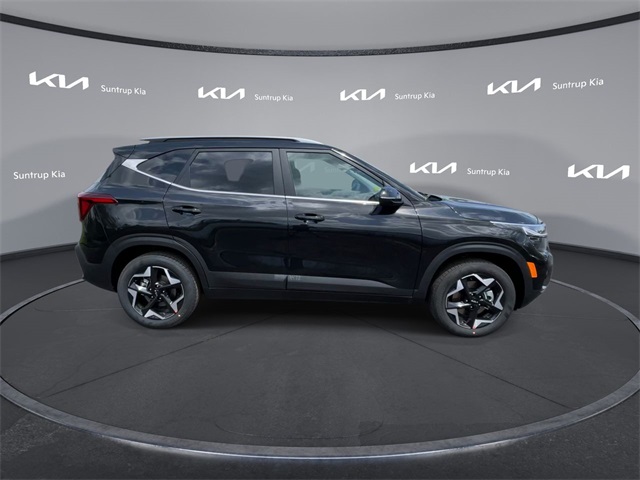 2025 Kia Seltos EX photo 19