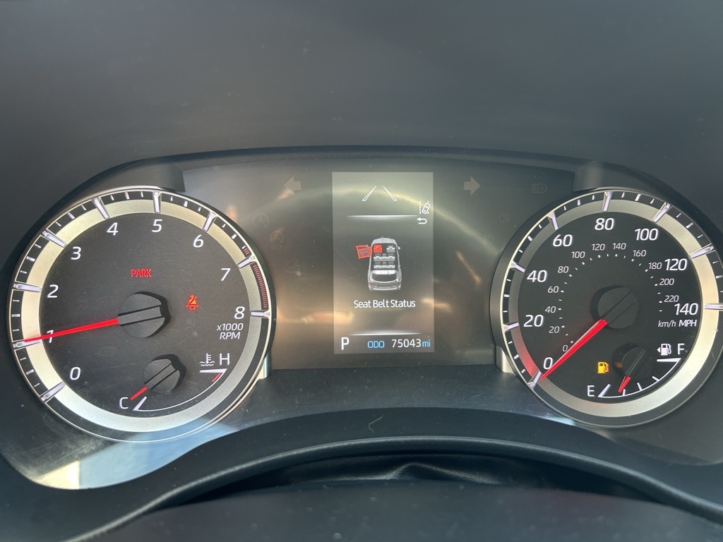 2022 Toyota Highlander L photo 16