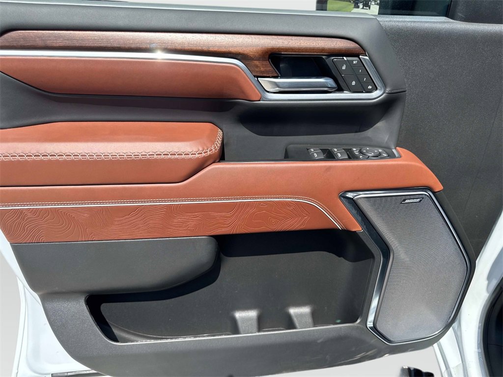 2026 Gmc Sierra 2500 HD Denali Ultimate photo 8