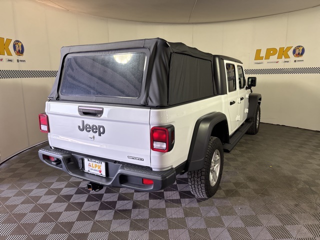 2020 Jeep Gladiator Sport S photo 3