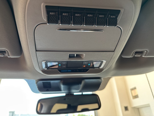 2025 Ford F-350 Lariat photo 22