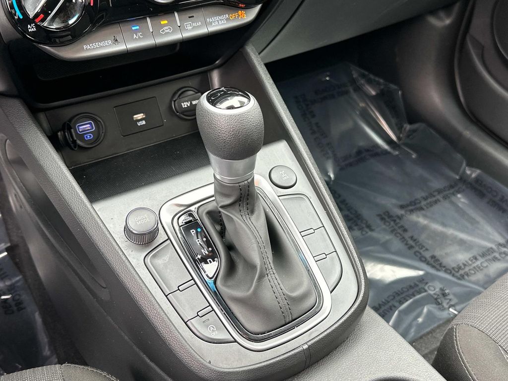 2023 Hyundai Kona SEL photo 41