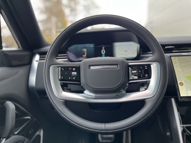 2025 Land Rover Range Rover SE photo 26
