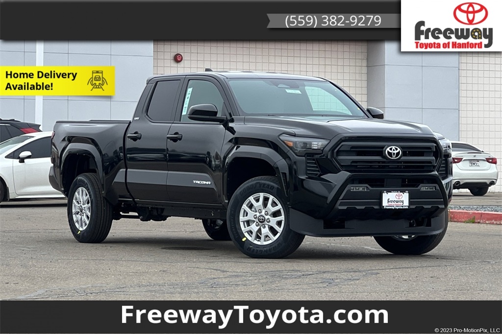 2026 Toyota Tacoma SR5's photo